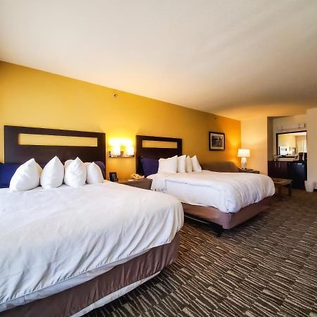 Best Western Plus Plaza Hotel Longmont Exteriör bild
